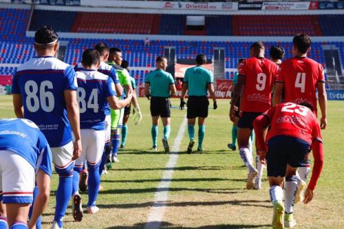 Minutos previos al encuentro entre Irapuato y Cruz Azul Hidalgo.