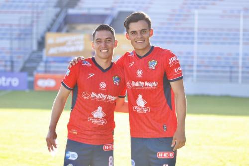 Andrés Mendoza y César Landa felices por sumar tres puntos en casa.